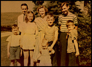 1945Thelma&FamilyWP